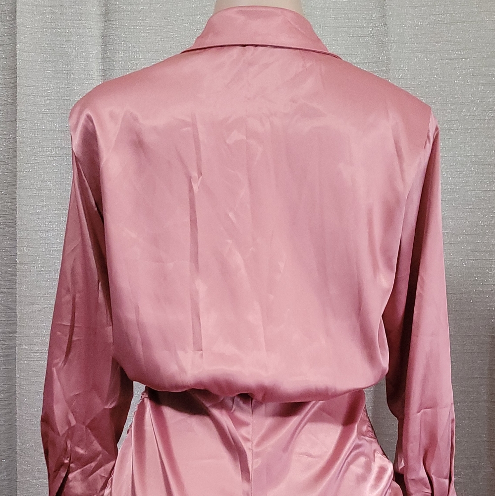 Minj dress new size M strech material. Price with a bundle. - Picture 7 of 8